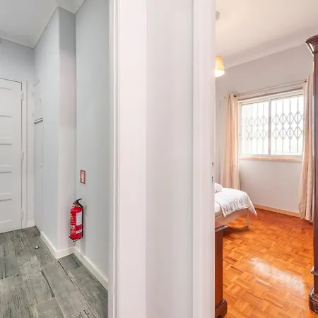 Apartament Guestready - Practical 1 Bdr Appt Near The Beach! Lizbona